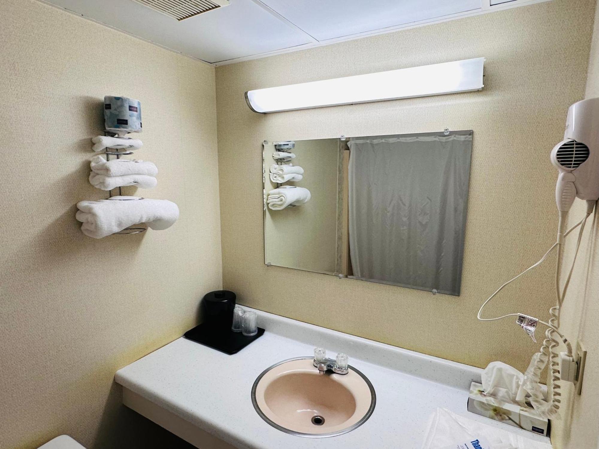 Pamola Motor Lodge Millinocket Zewnętrze zdjęcie