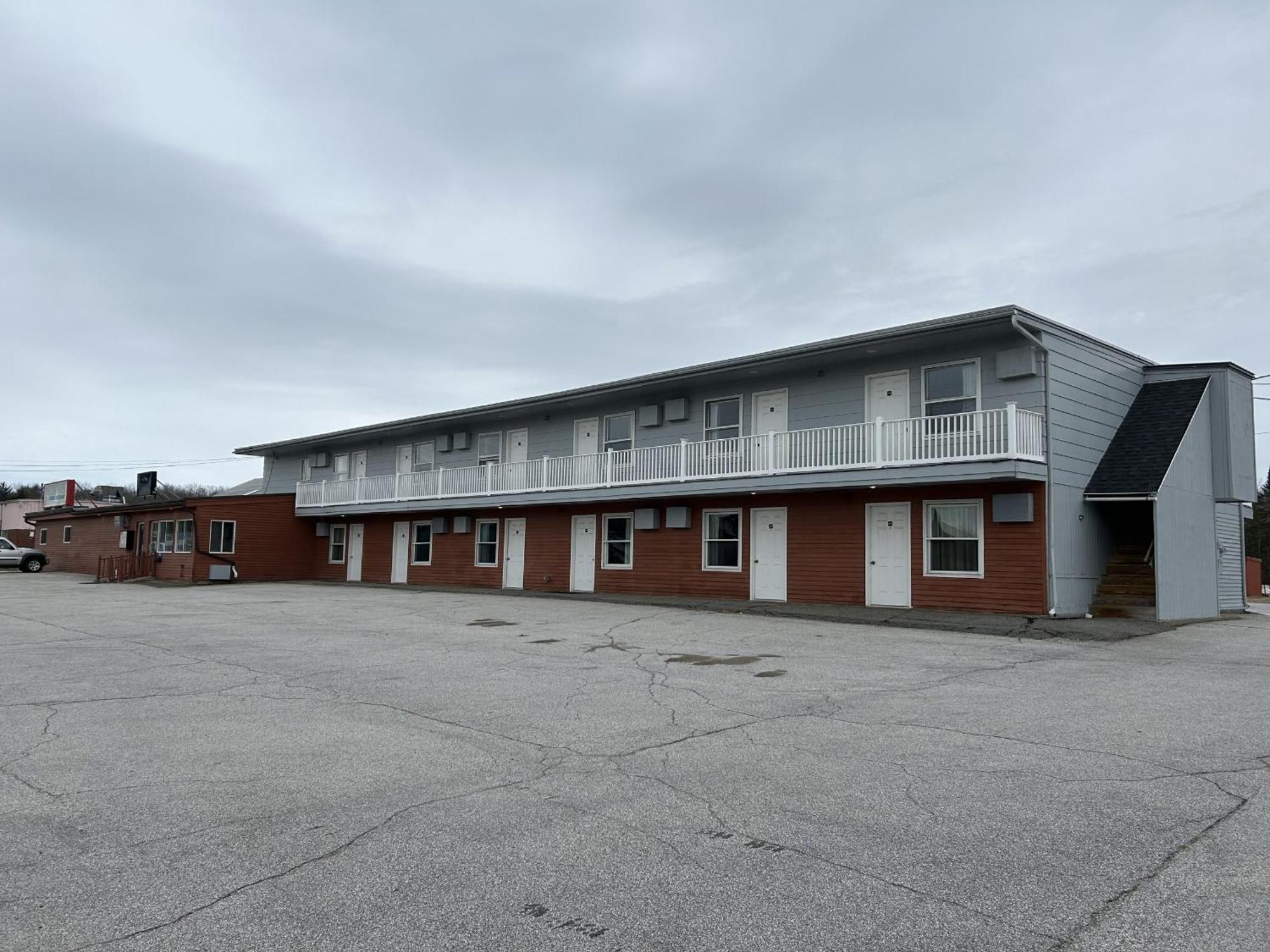 Pamola Motor Lodge Millinocket Zewnętrze zdjęcie